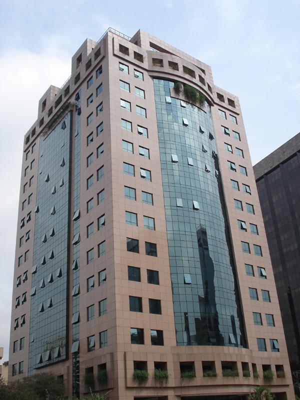 Seculum — Fachada Principal