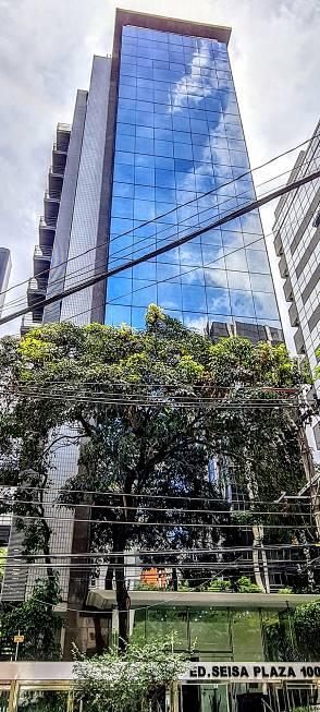 Seisa Plaza — Fachada Principal