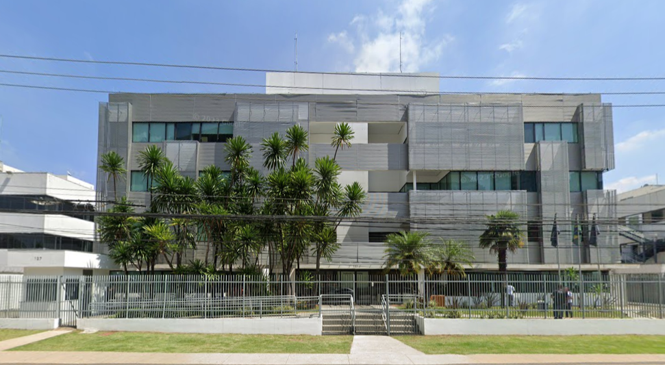 SPOP X — Fachada Principal