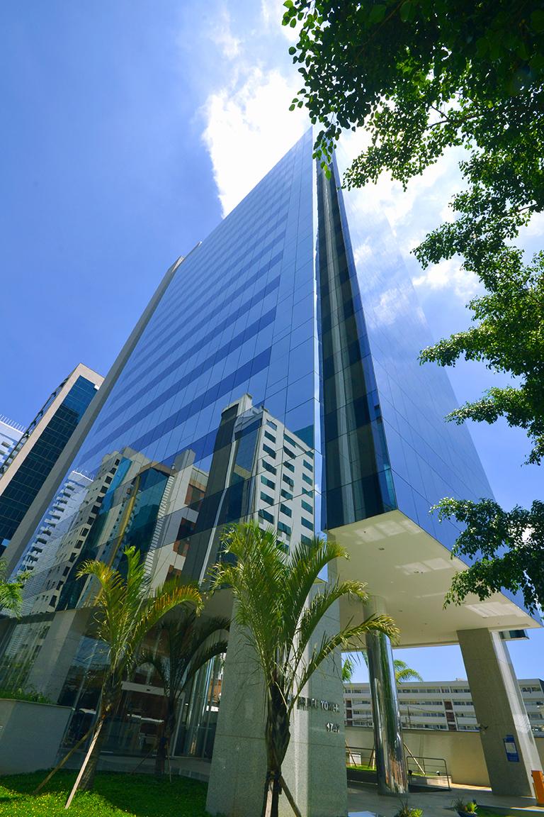 The Bridge Tower — Fachada Principal