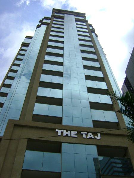The Taj Office Tower — Fachada Principal
