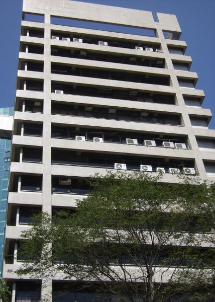 Victor Brecheret — Fachada Principal