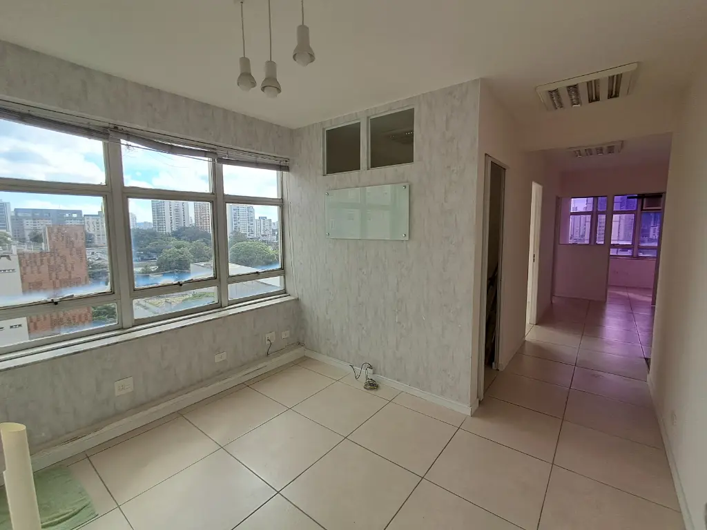 Sala Comercial à Venda, Alto da Boa Vista, 47 m² por R$ 330.000,00