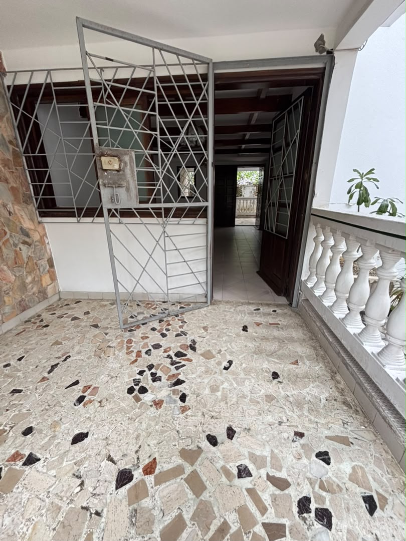 Duplex de 5 pièces avec dépendance