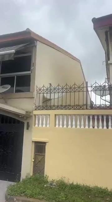 Une Villa Duplex de 6 pièces cité soleil 3 angré (abou)
