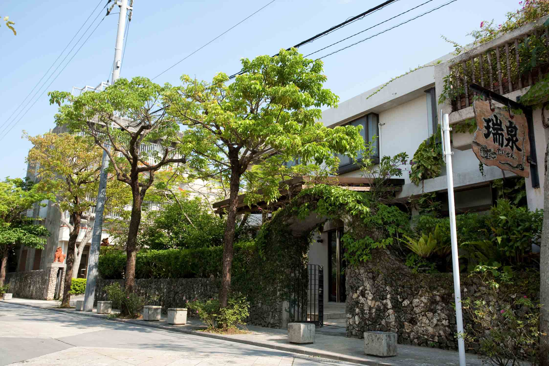 工場見学案内・接客販売スタッフ