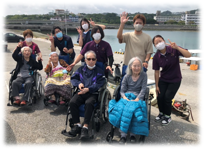 笑顔と感謝が溢れる温かい職場です！働きやすい環境づくりでムダを減らし一人ひとりが「志事（しごと）」を心から楽しめる体制を整えています。仲間とともに元気に明るくやりがいをもって輝いてみませんか？
