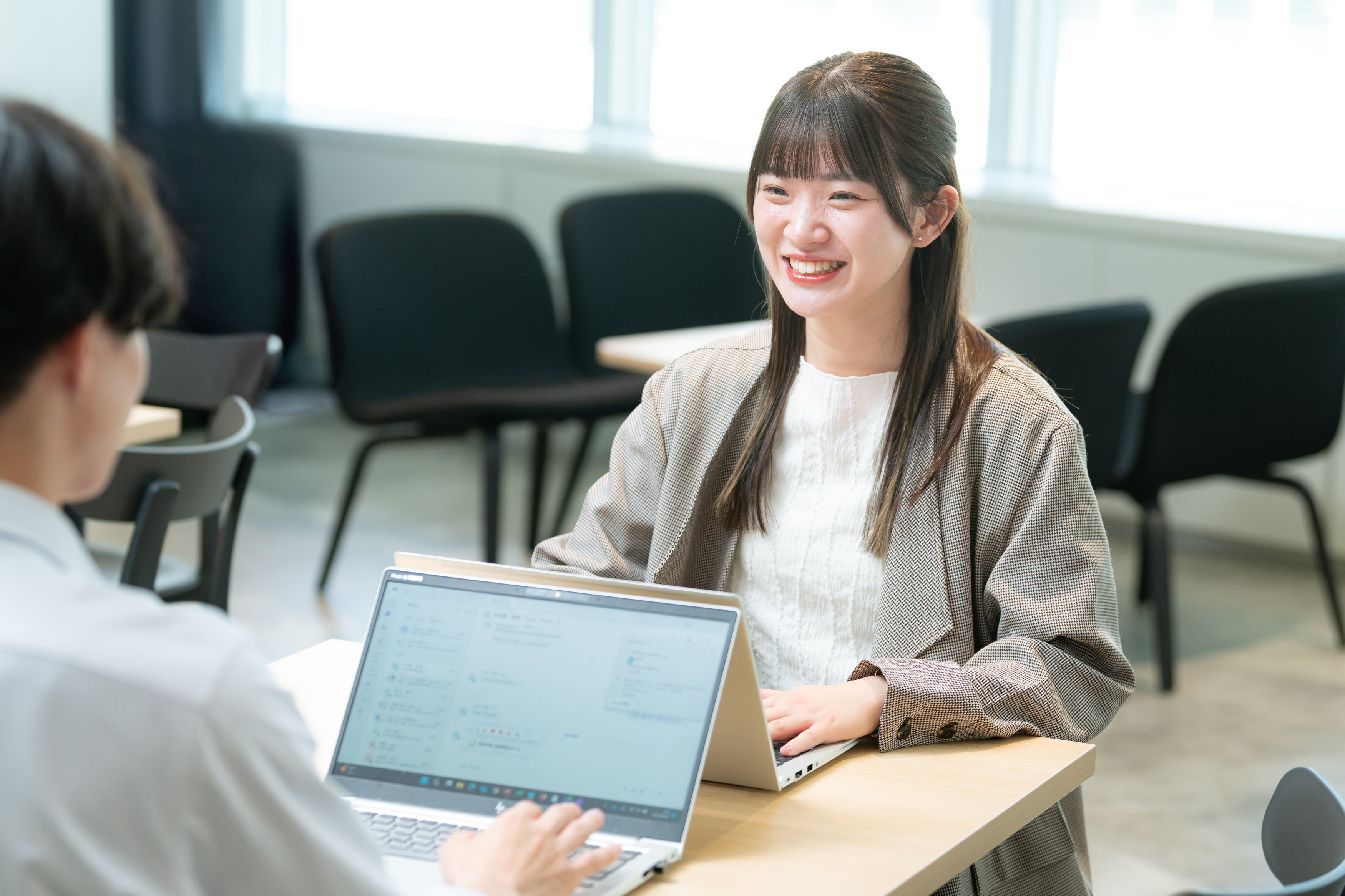  営業経験者歓迎！【ＩＴ法人営業】／全国(希望勤務地を考慮)／在宅勤務あり／年休120日以上