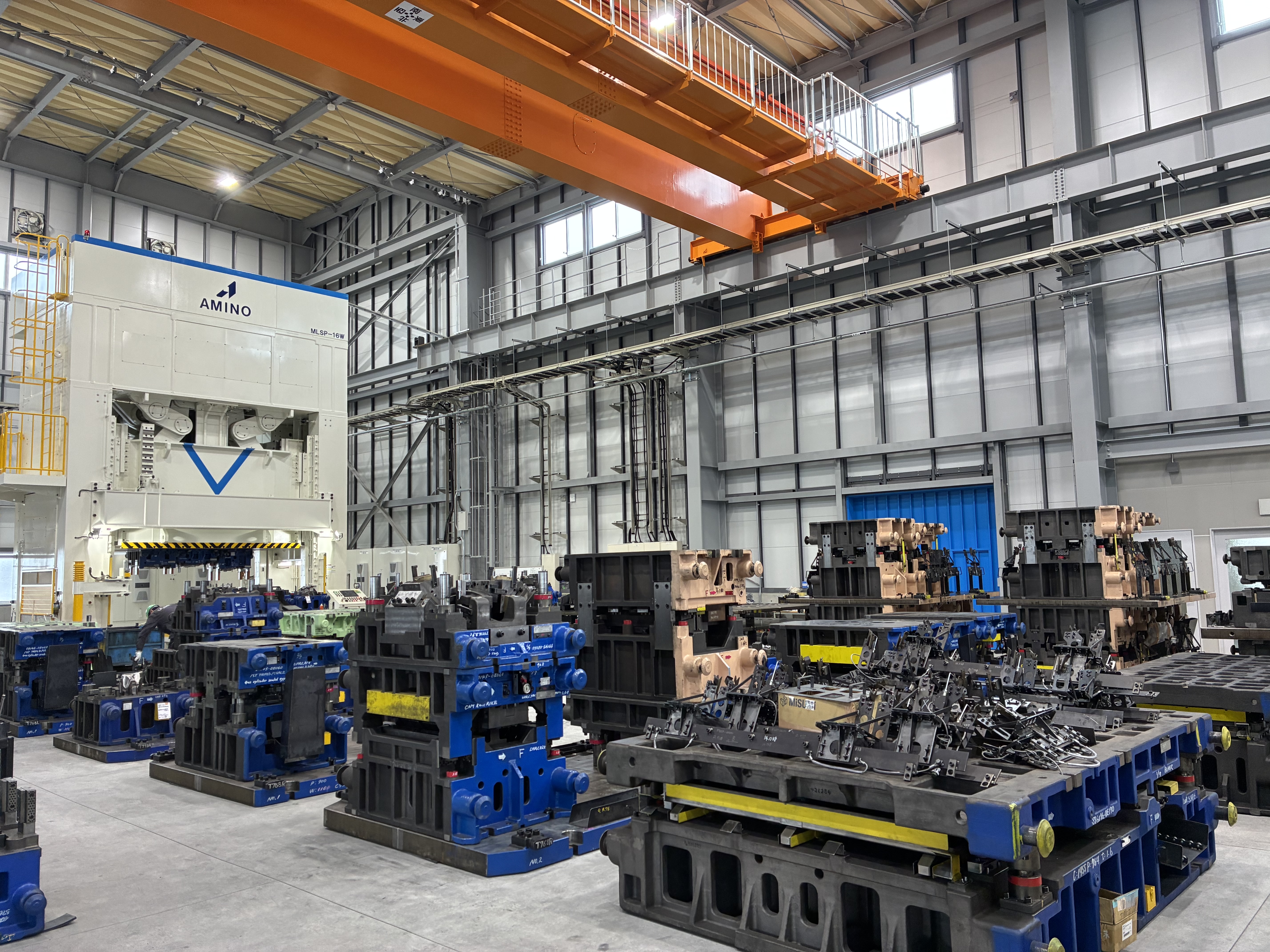 金型製造（刈谷新工場）