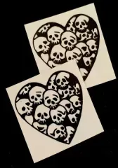Corazon de calaveras thumb 1