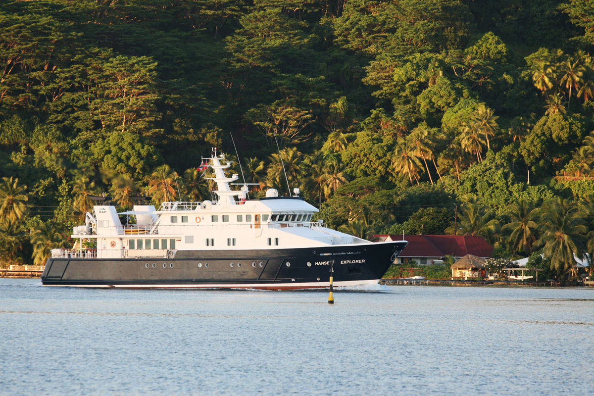 1200px-Hanse_Explorer_-_Raiatea.jpg 1200px-Hanse_Explorer_-_Raiatea.jpg