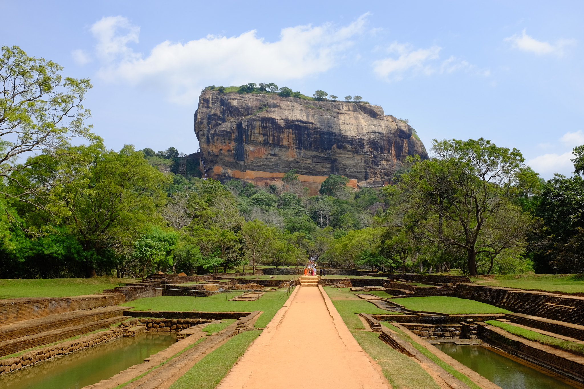 Sigiriya_(141688197).jpeg Sigiriya_(141688197).jpeg