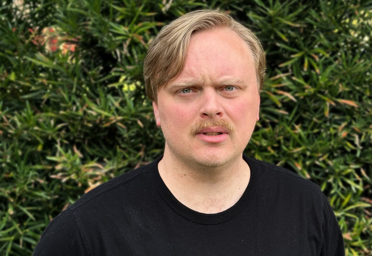 Gus Johnson comedian portrait