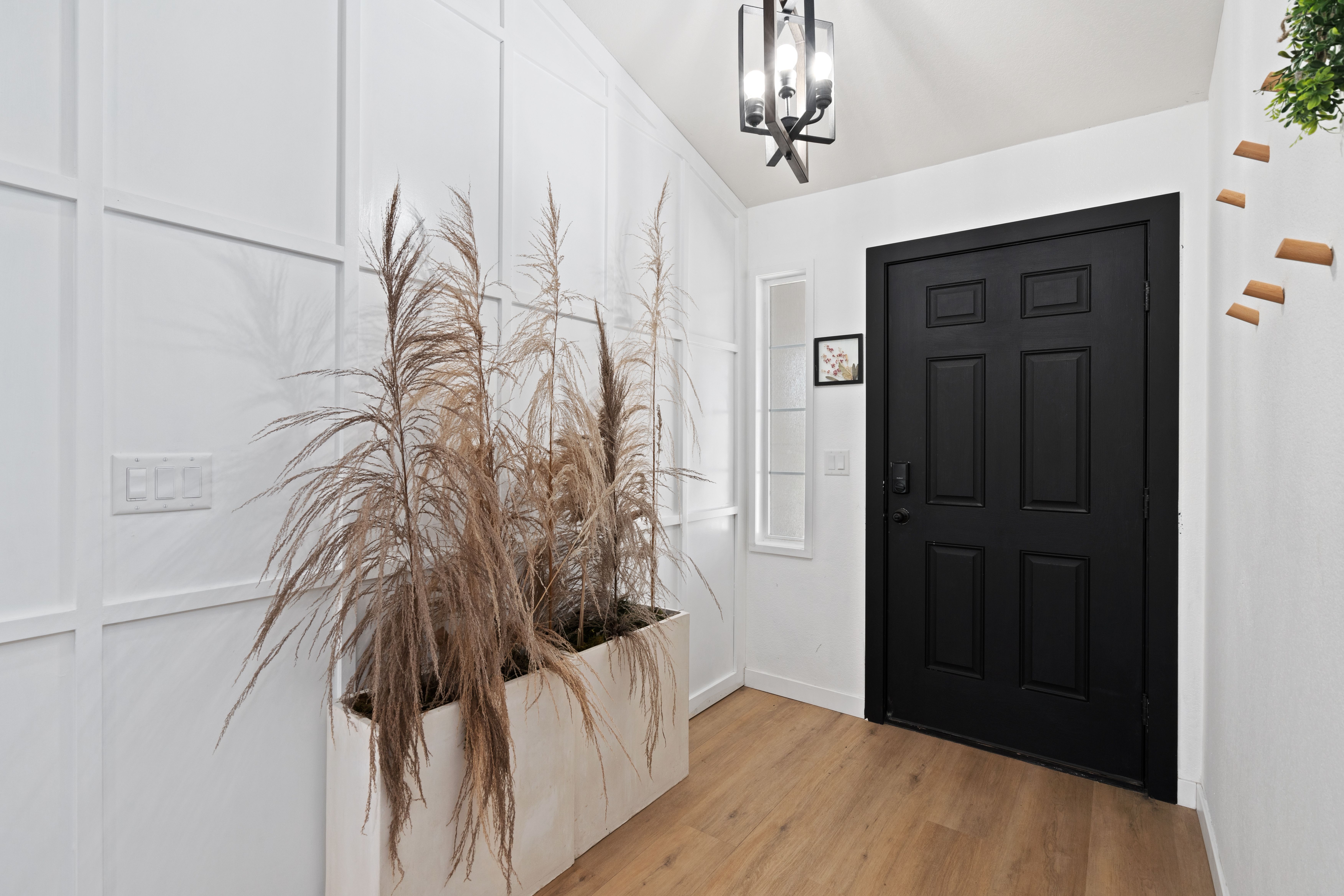 Upgrading Curb Appeal: Front Door & Entryway Ideas