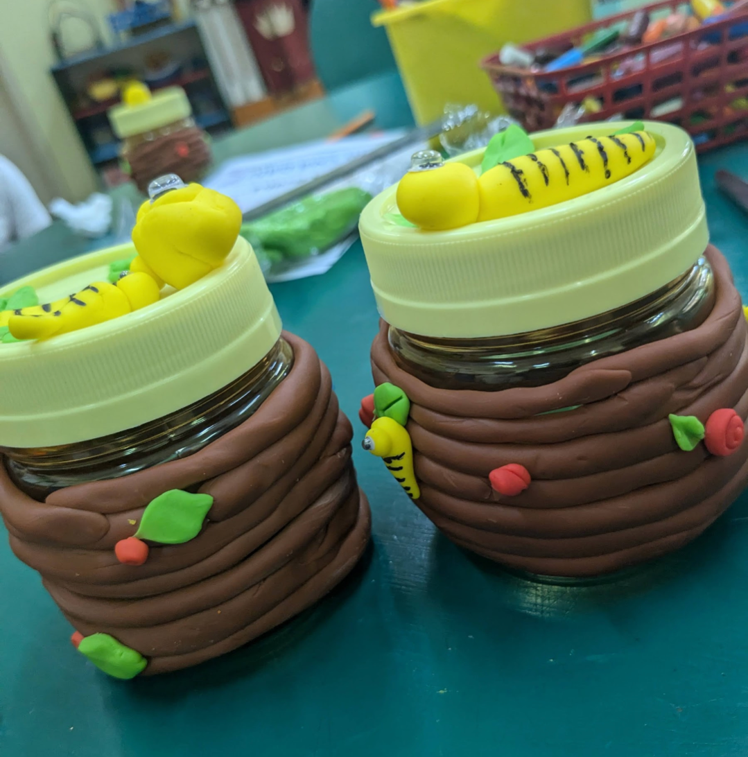Honey jars with clay