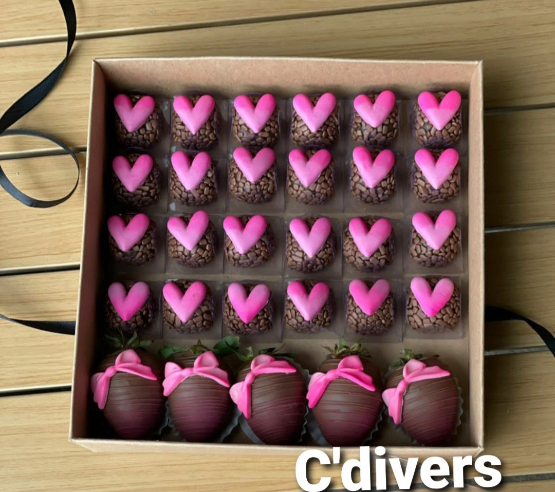 CHOCOLATE BRIGADEIRO & STRAWBERRY BONBONS 