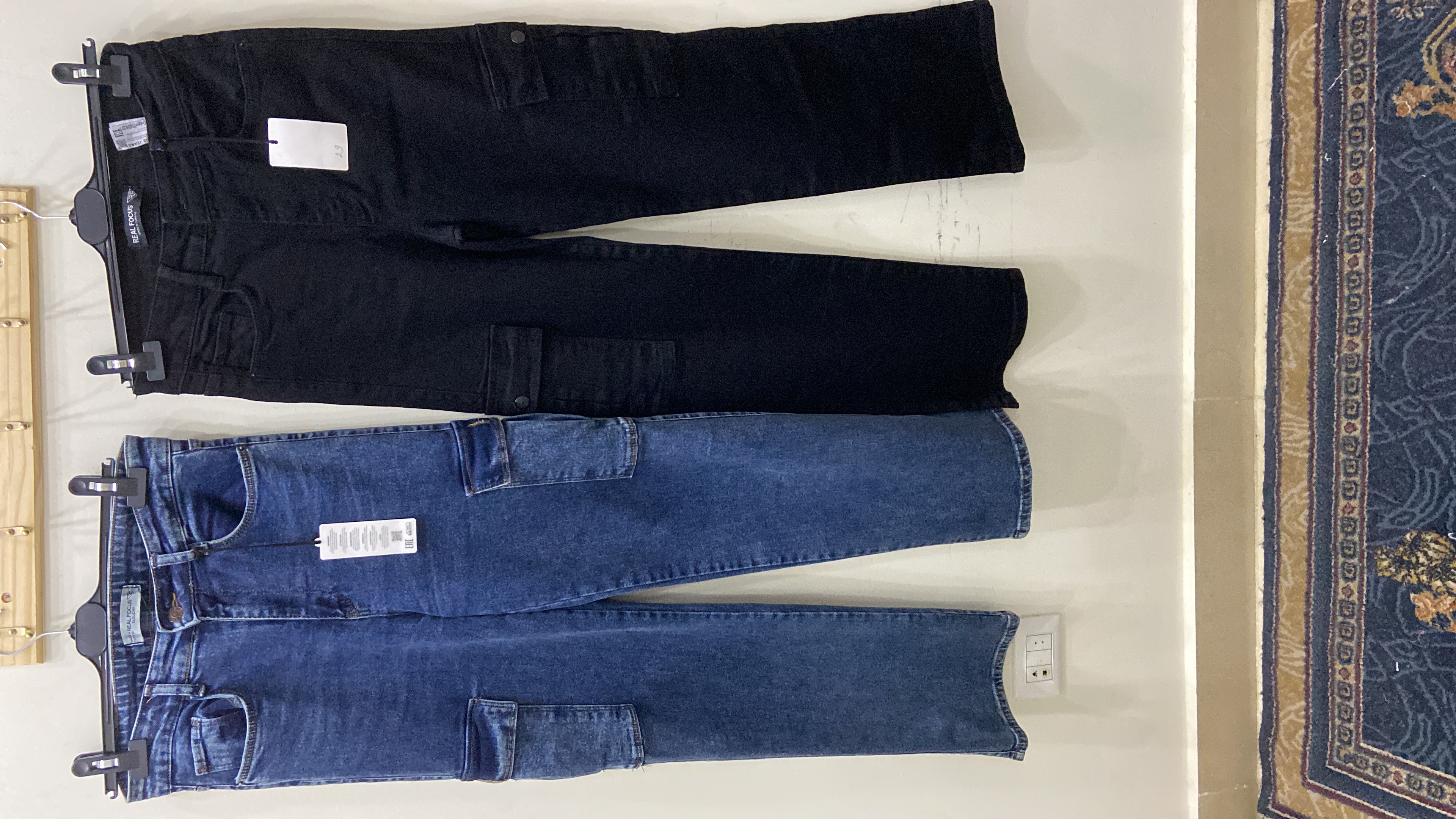 Wide cargo pants