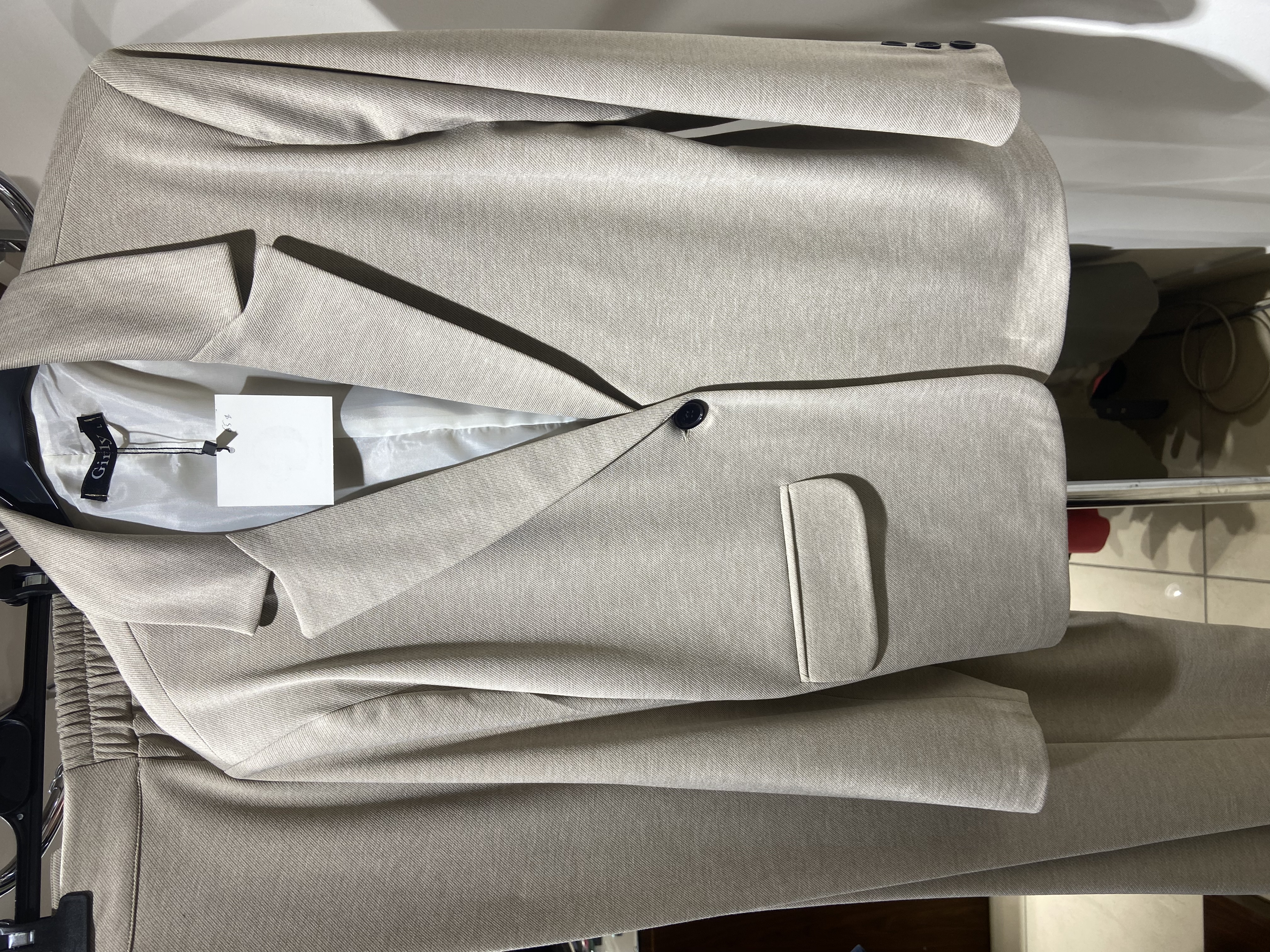 Suit set