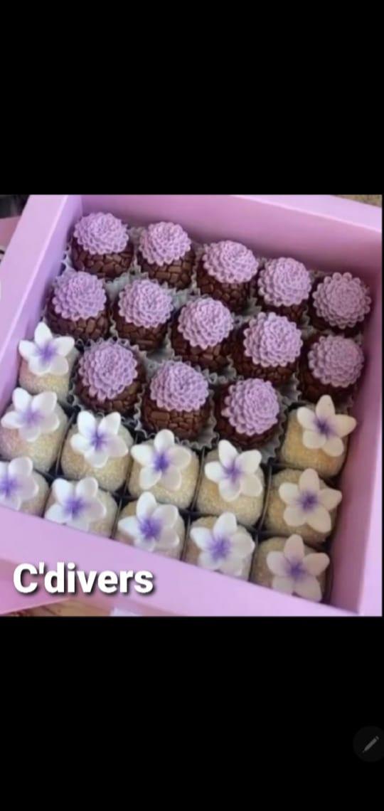 CHOCOLATE BRIGADEIRO & WHITE BRIGADEIRO