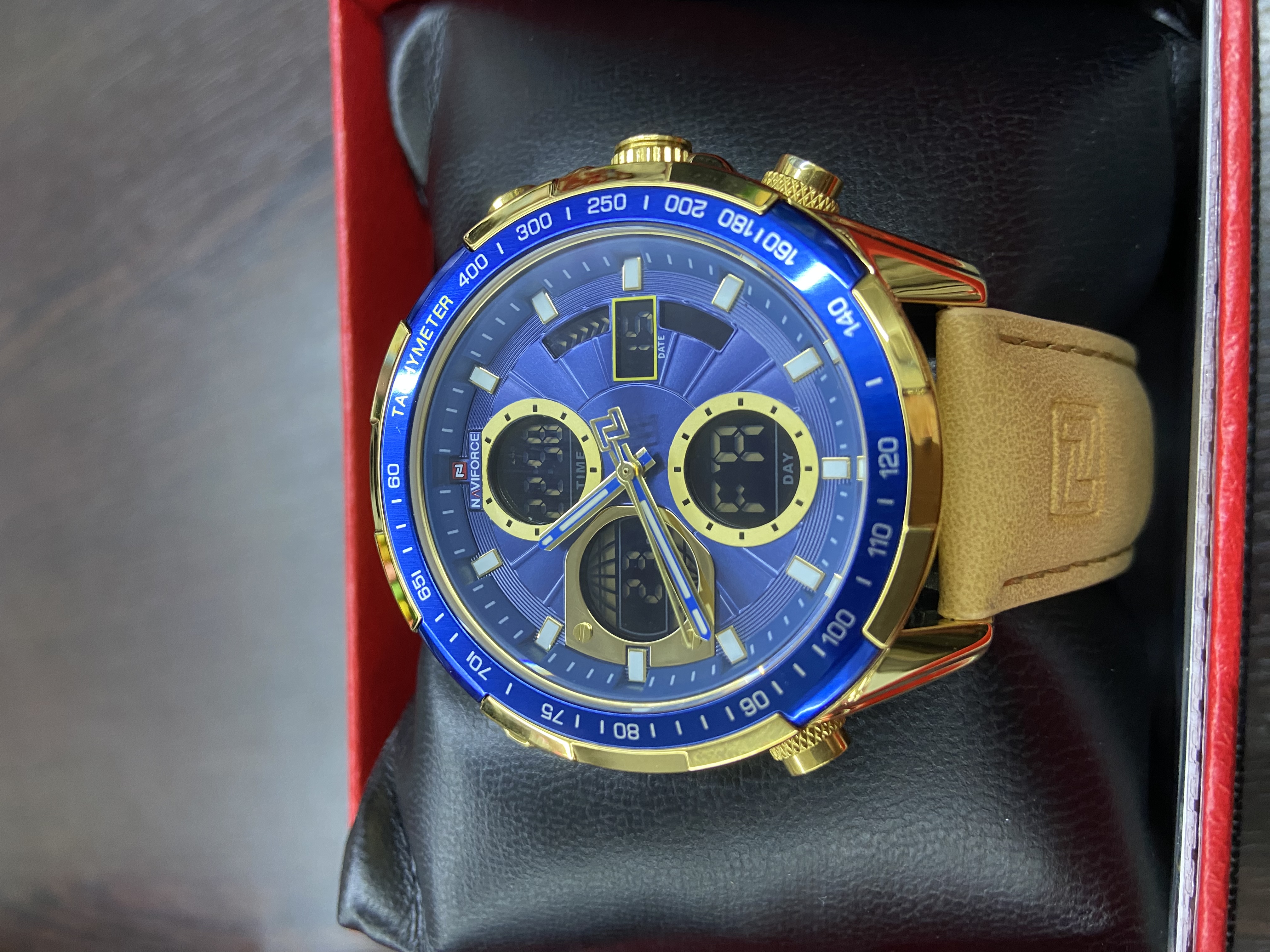 Naviforce double watch 