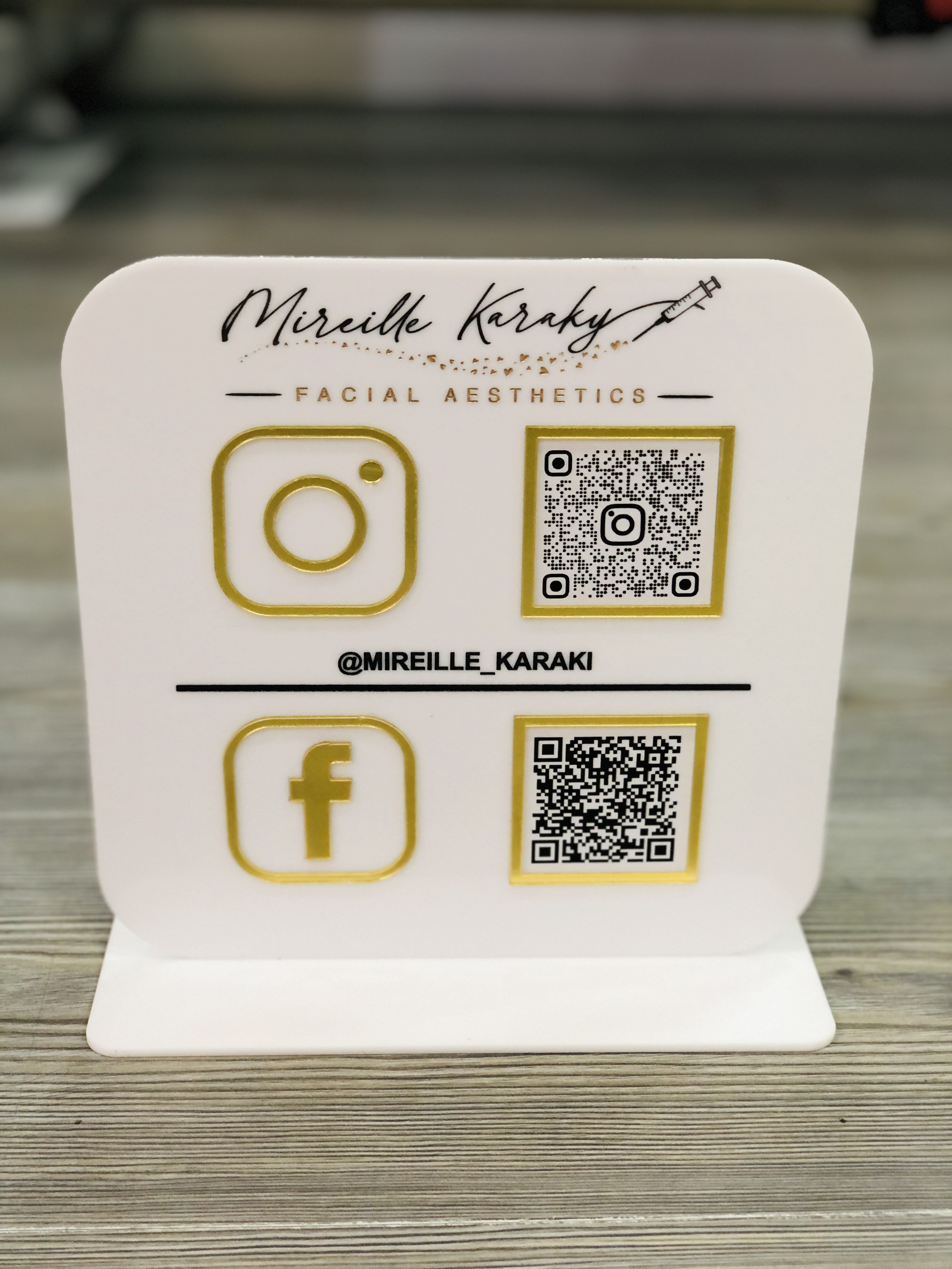 Custom social media scan desk stand