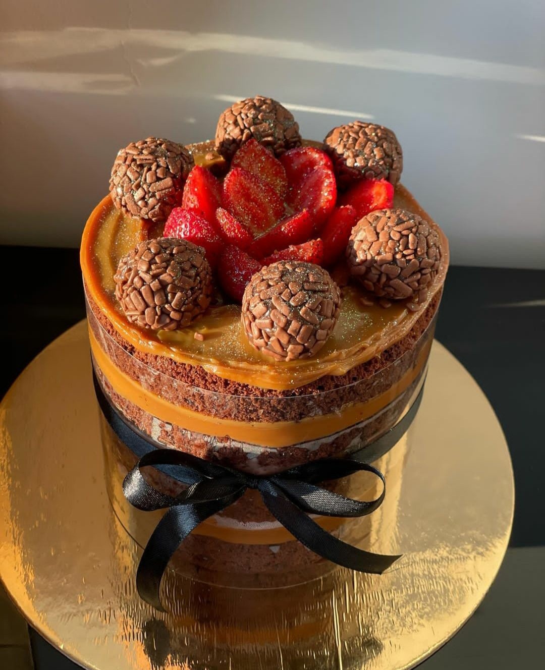 CHOCOLATE CAKE