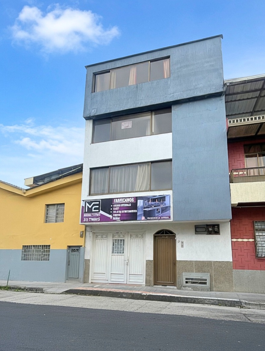 Casa con rentas en el barrio Linares