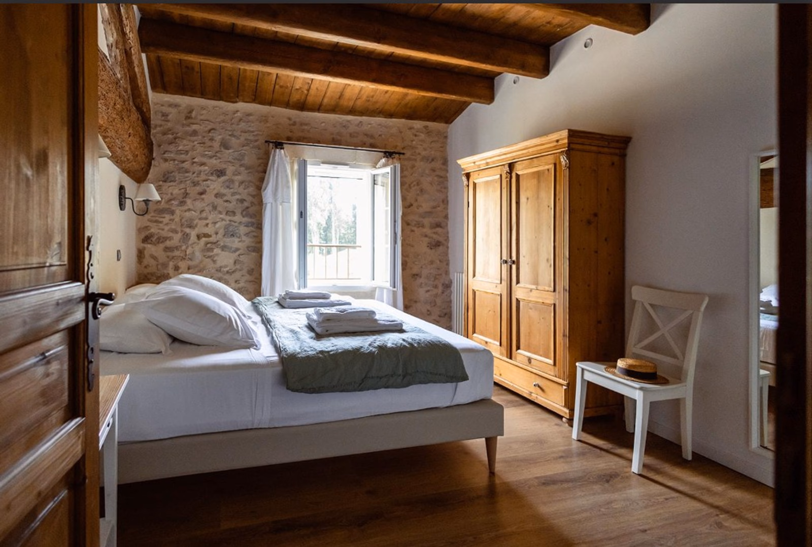 Bedroom in the Mourvèdre cottage