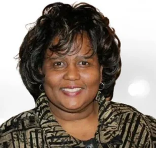 Vote for Amber Hawkins and Your Computer Needs of Toledo, LLC in the Daymond John Entrepreneur of Impact Grant Contest!
