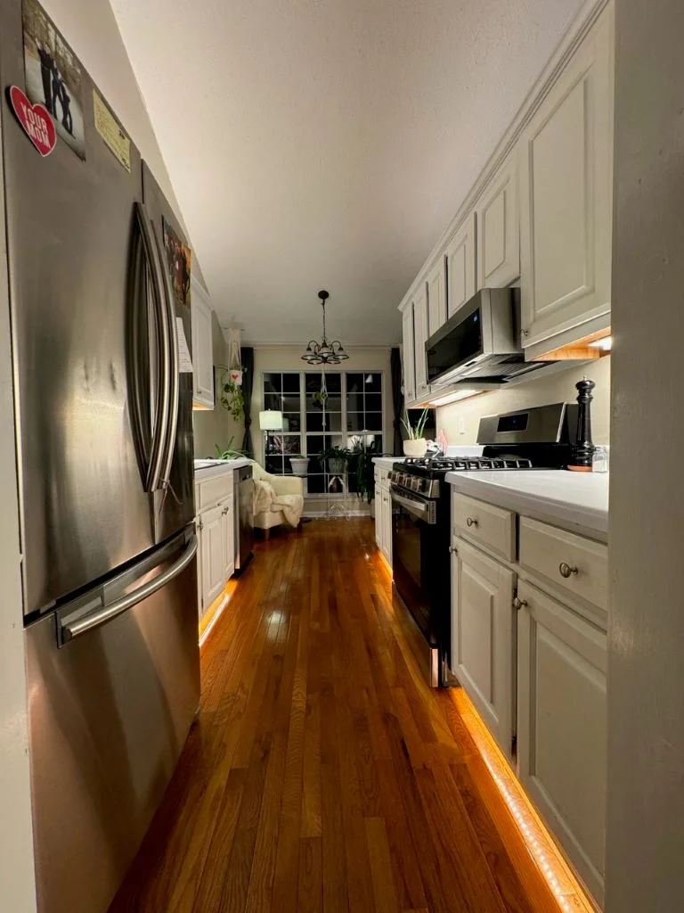 Why More Homeowners Are Installing Under Cabinet & Toe Kick Lighting