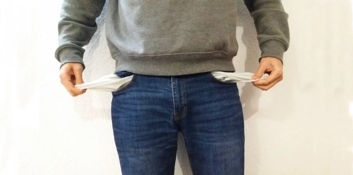 Avoiding the 'House Rich, Cash Poor Trap' Poor' Trap: Strategies for Smart Homeownership