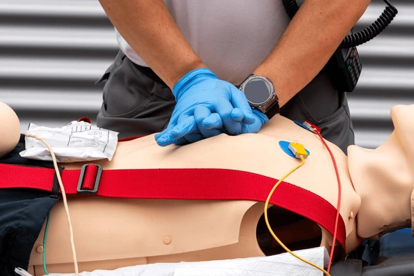 Why CPR Skills Are Essential for Everyone – From Parents to Healthcare Professionals