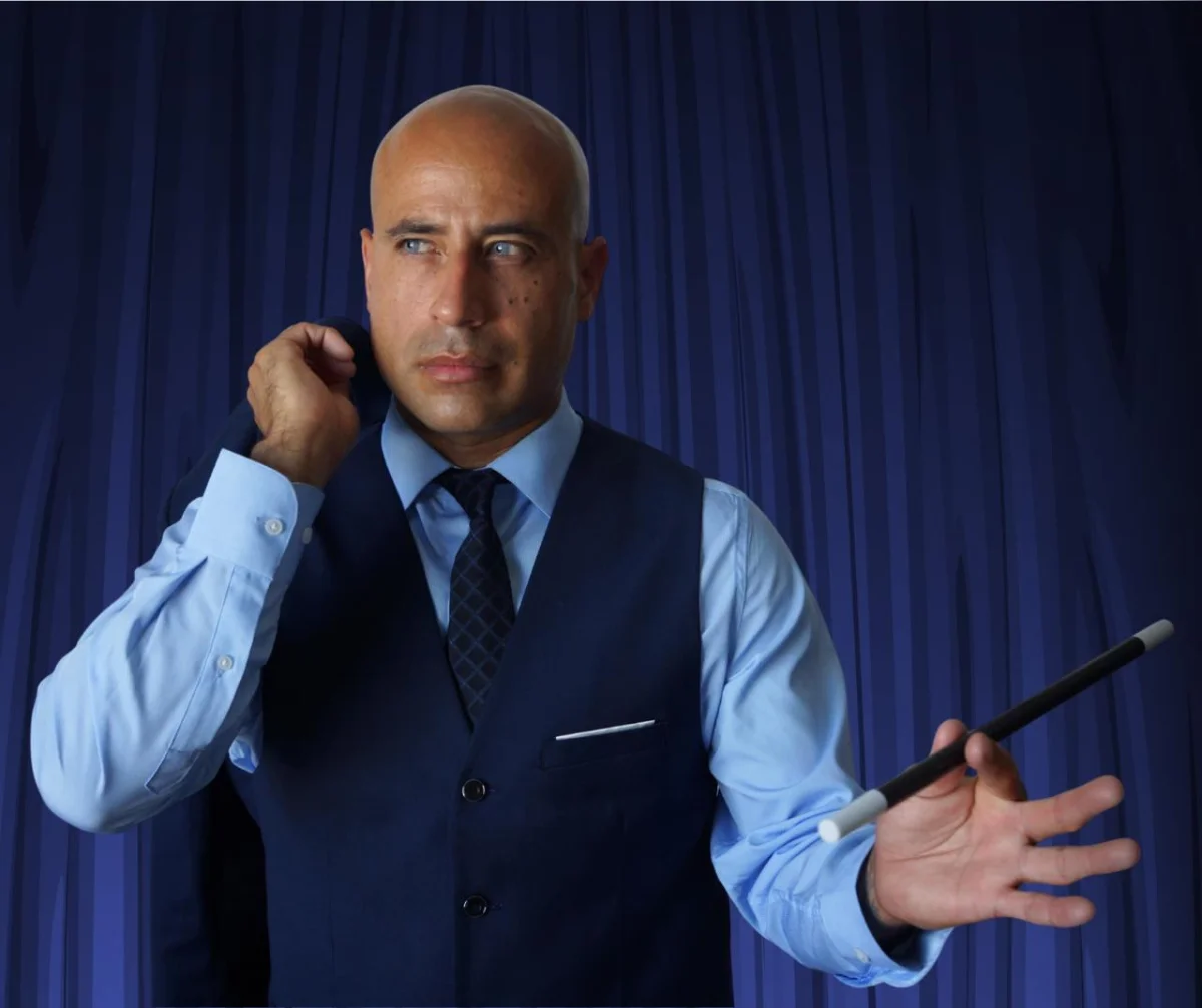 The Magic Behind the Curtain: Manny D'Mago on Balancing Performance and Startup Success