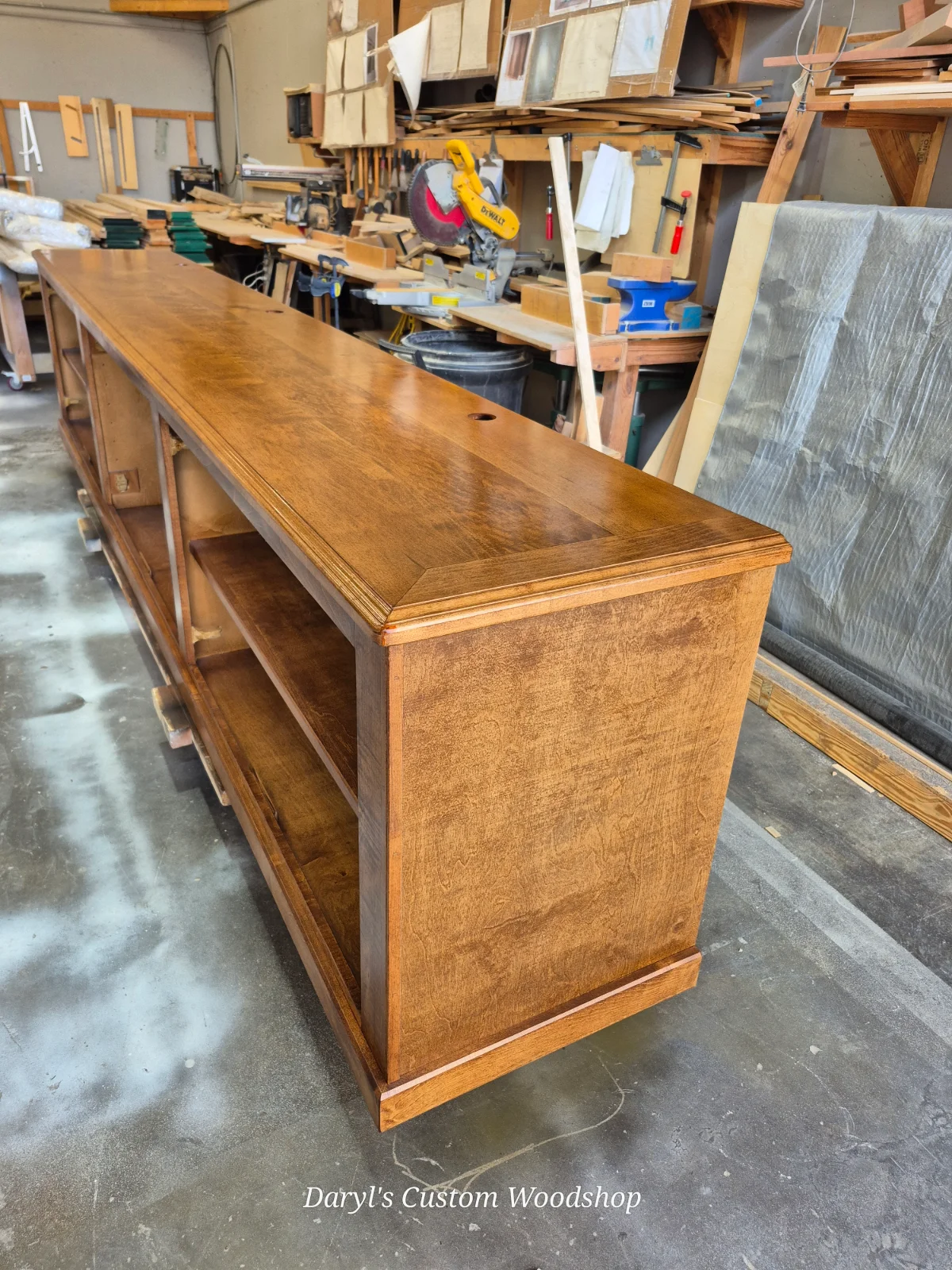 A Timeless Craft: The Legacy and Endurance of Solid Wood Handmade Furniture