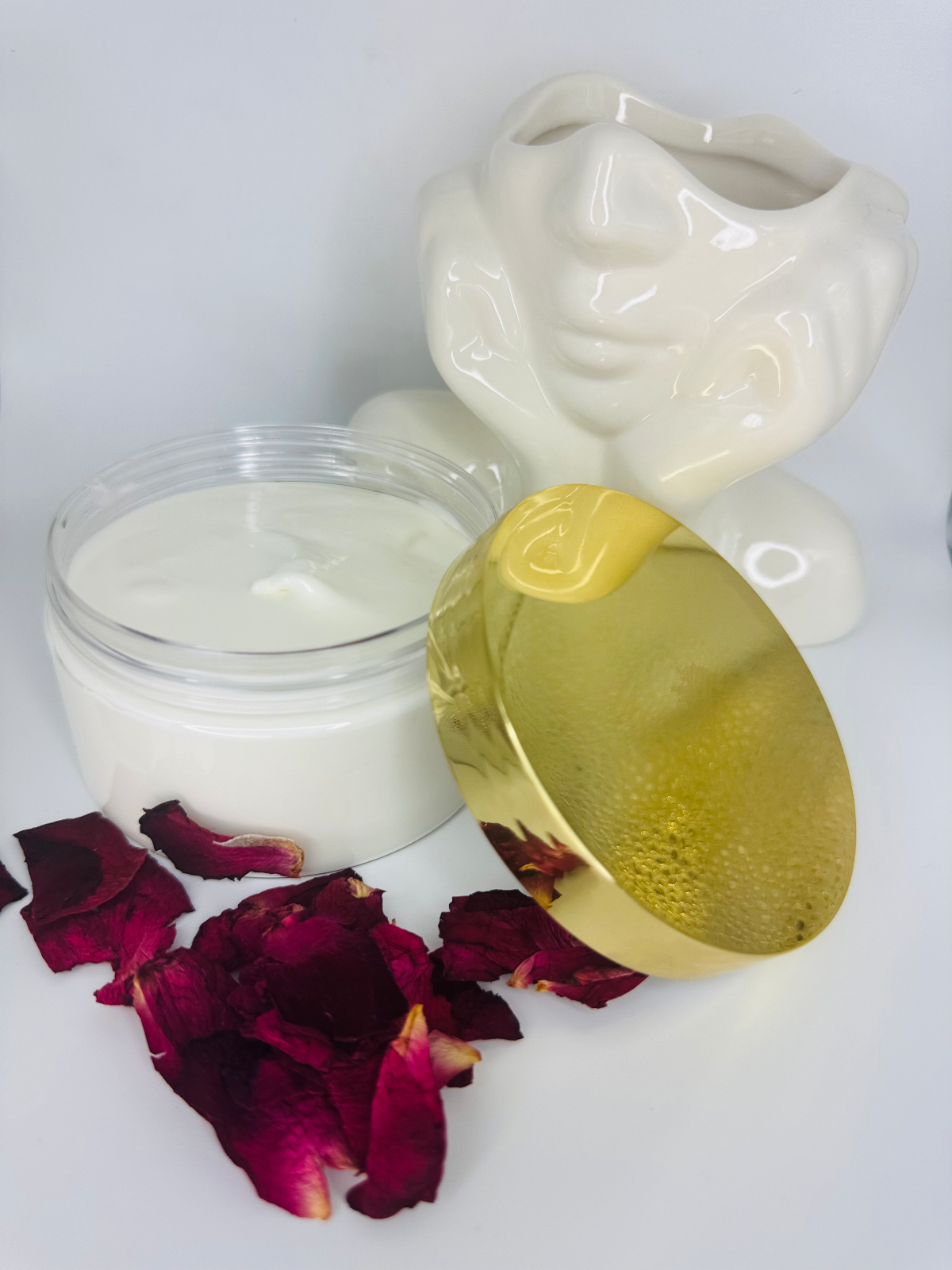 The Ultimate Mother’s Day Gift Guide: Thoughtful, Nourishing Picks from Solévie Beauty
