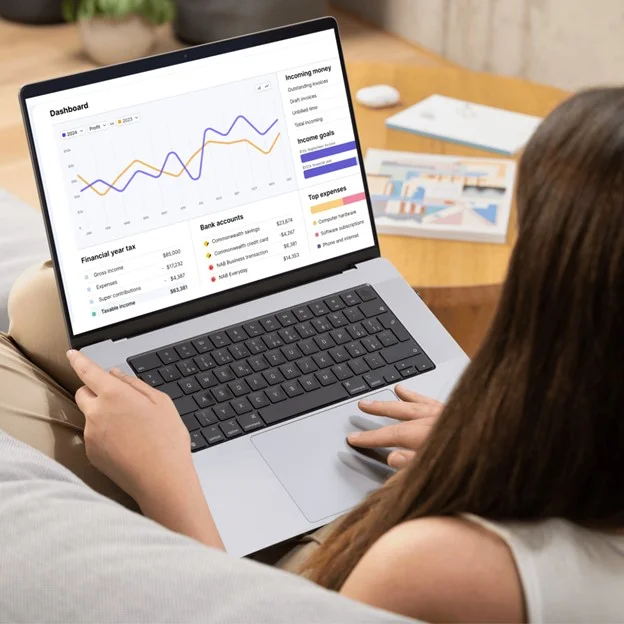 Why Choose a QuickBooks Online ProAdvisor Level 2 Bookkeeper Who Is Also an Advanced Certified Paralegal?