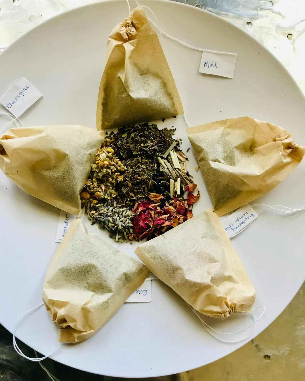 The Sachet vs. Loose Leaf Debate — And Why the Blend Always Wins