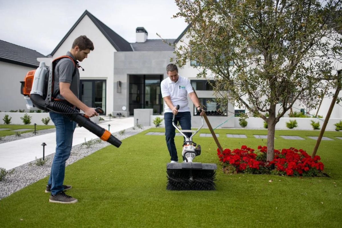 🌵 Artificial Turf Aftercare & Maintenance Guide in Phoenix, AZ