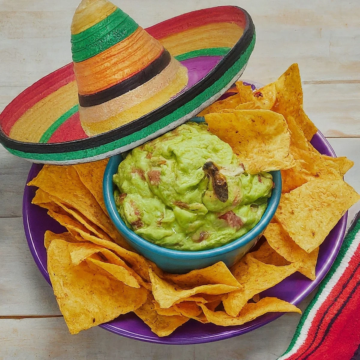 How Bees Make Your Cinco de Mayo Favorites Bloom: The Pollinator Story Behind Salsa, Guac & Tacos