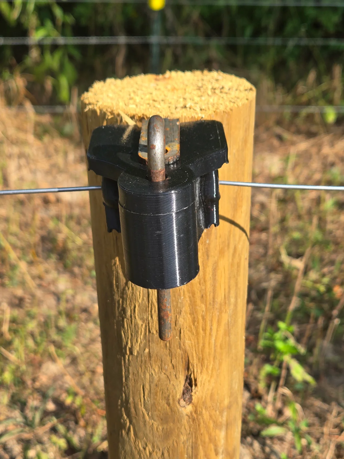 Iron-Wood Insulators: The Ultimate Innovation in Electric Fence Durability and Security