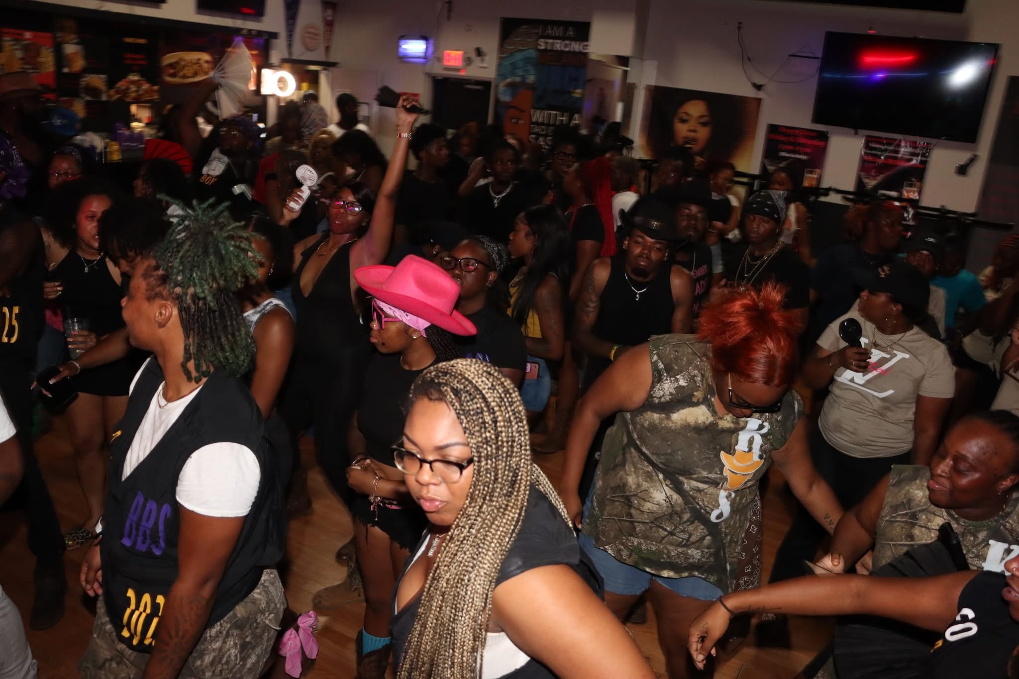 Madame Diner And Lounge