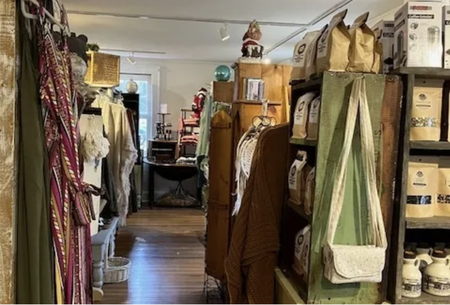 Tracey's Corner Shoppe