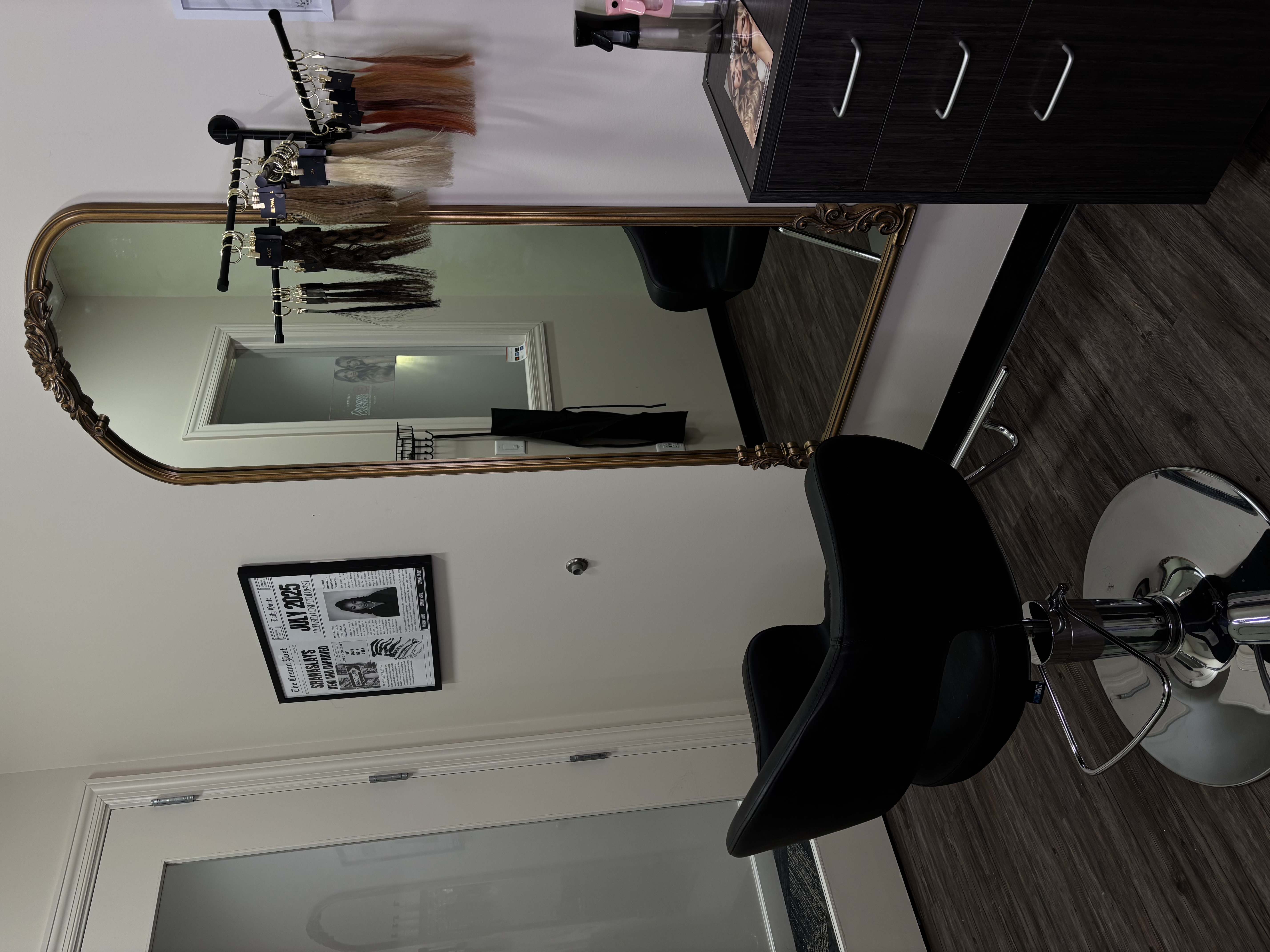 Shanaslays Lux Salon