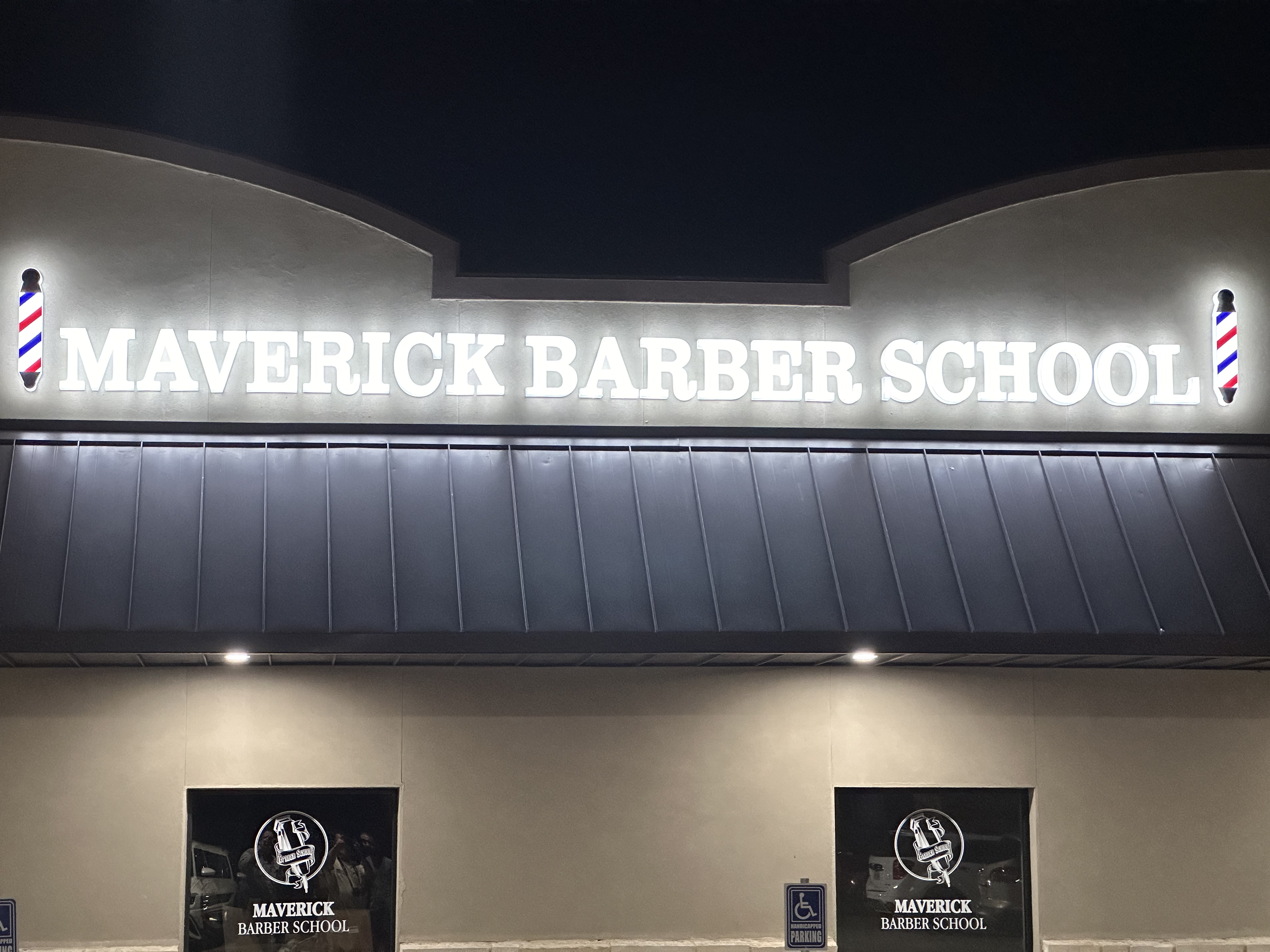 Maverick Barber School