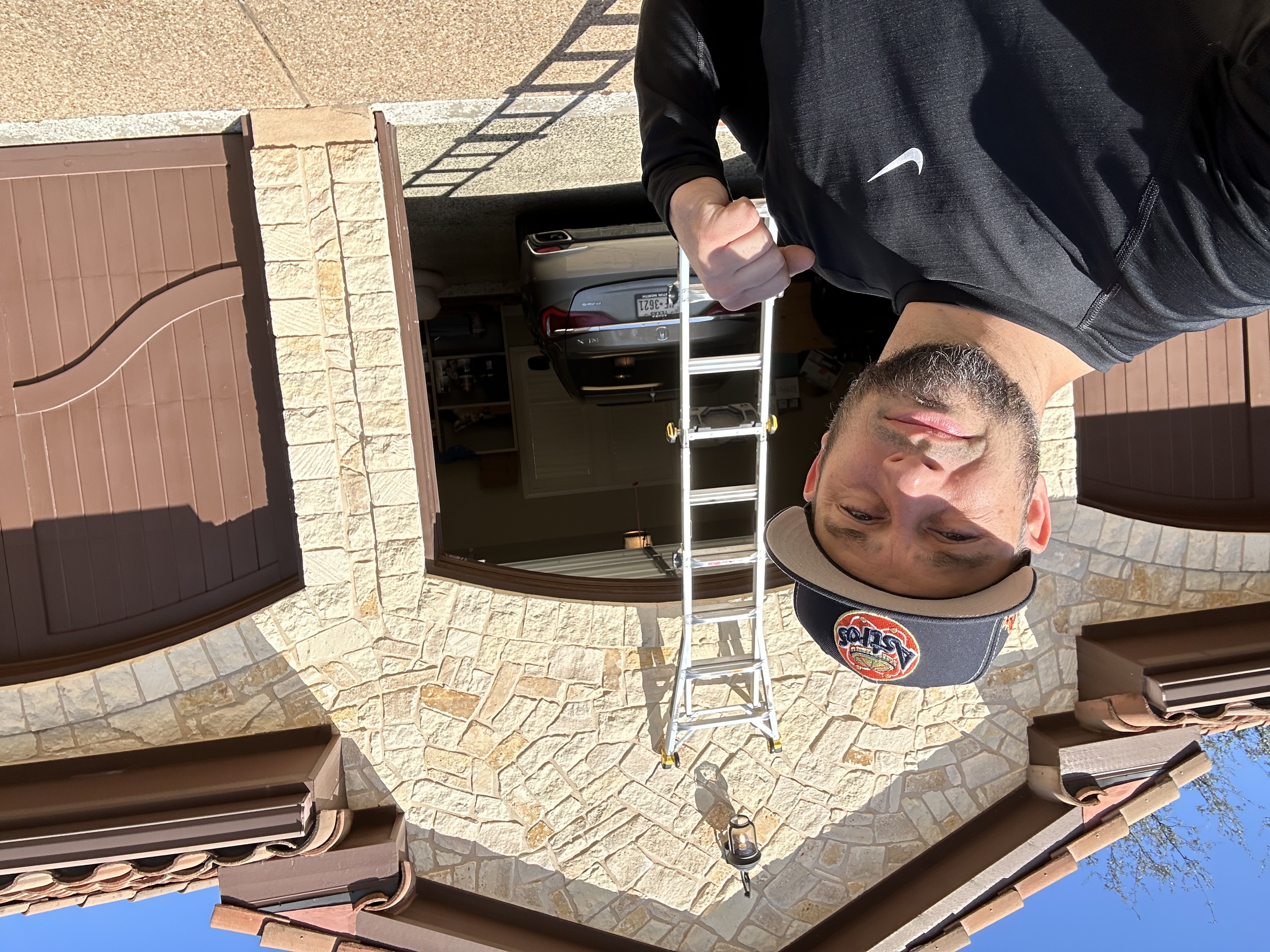 STRONG TOWER SOLAR ELECTRICAL SVS & GENERATORS  