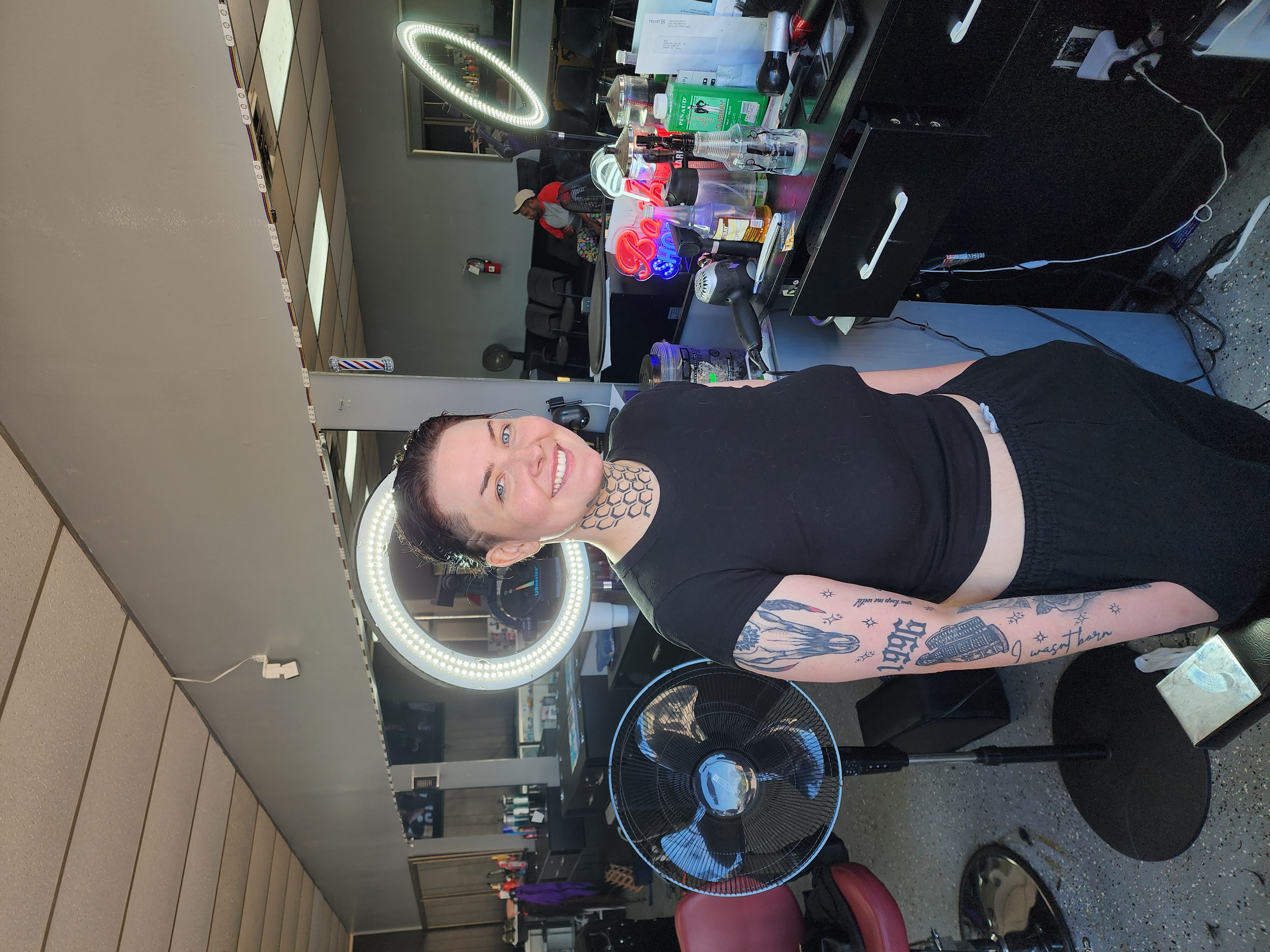 Allstarz Braidshop/champion Barbershop