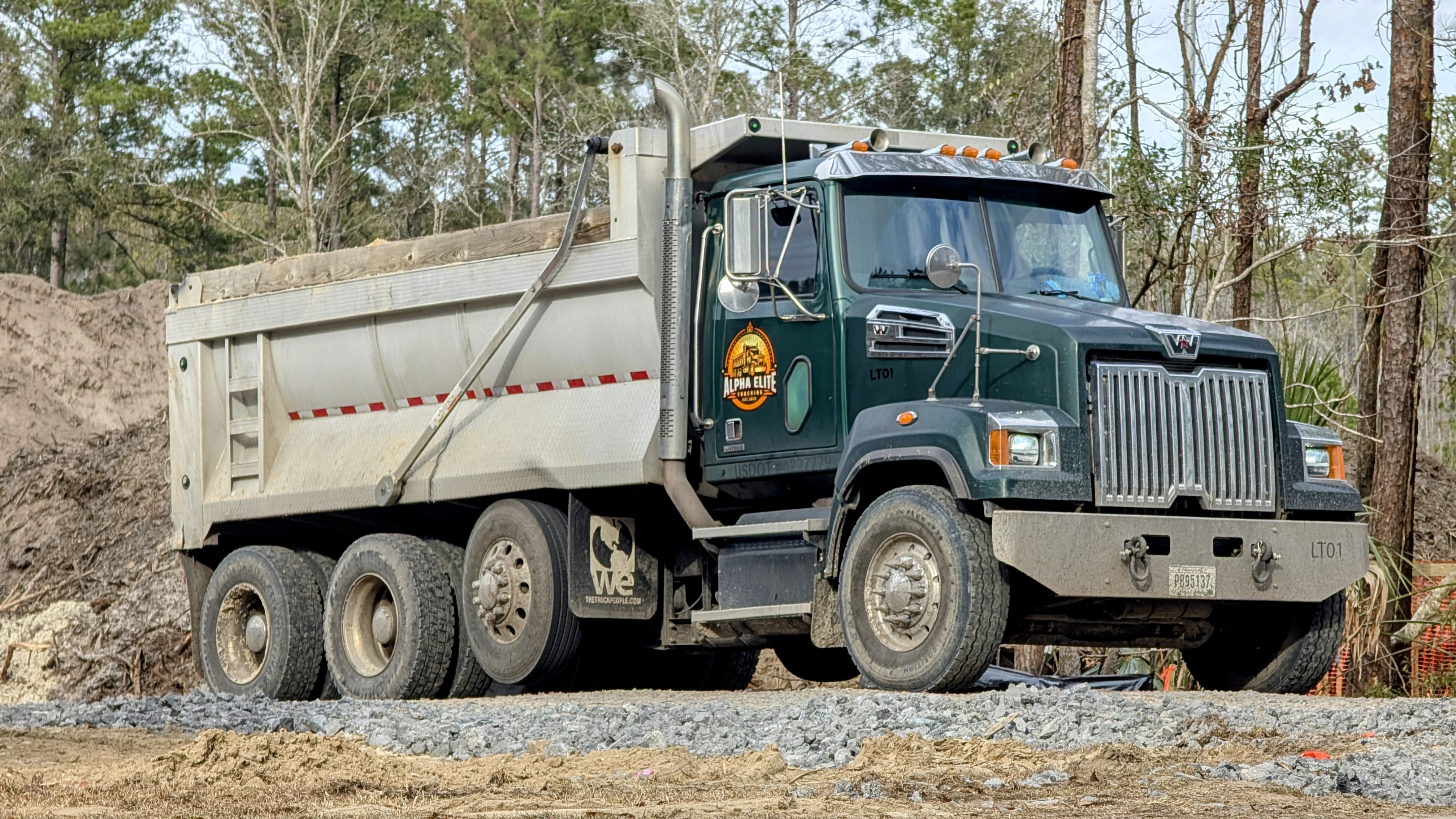 Alpha Elite Trucking