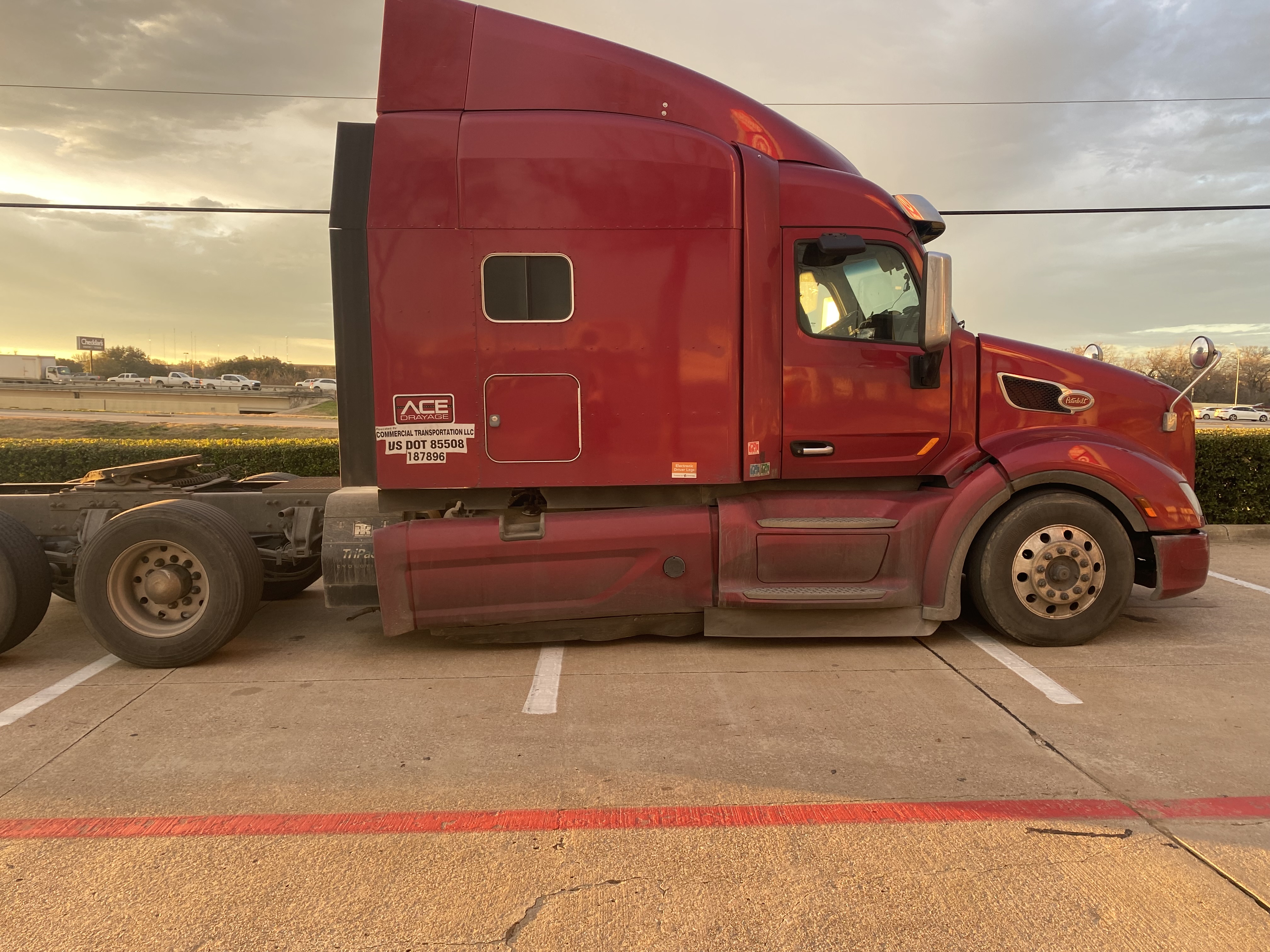 Diva's Transport,llc