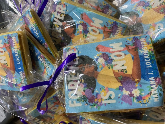 Naomi And Pearl Apple Confections