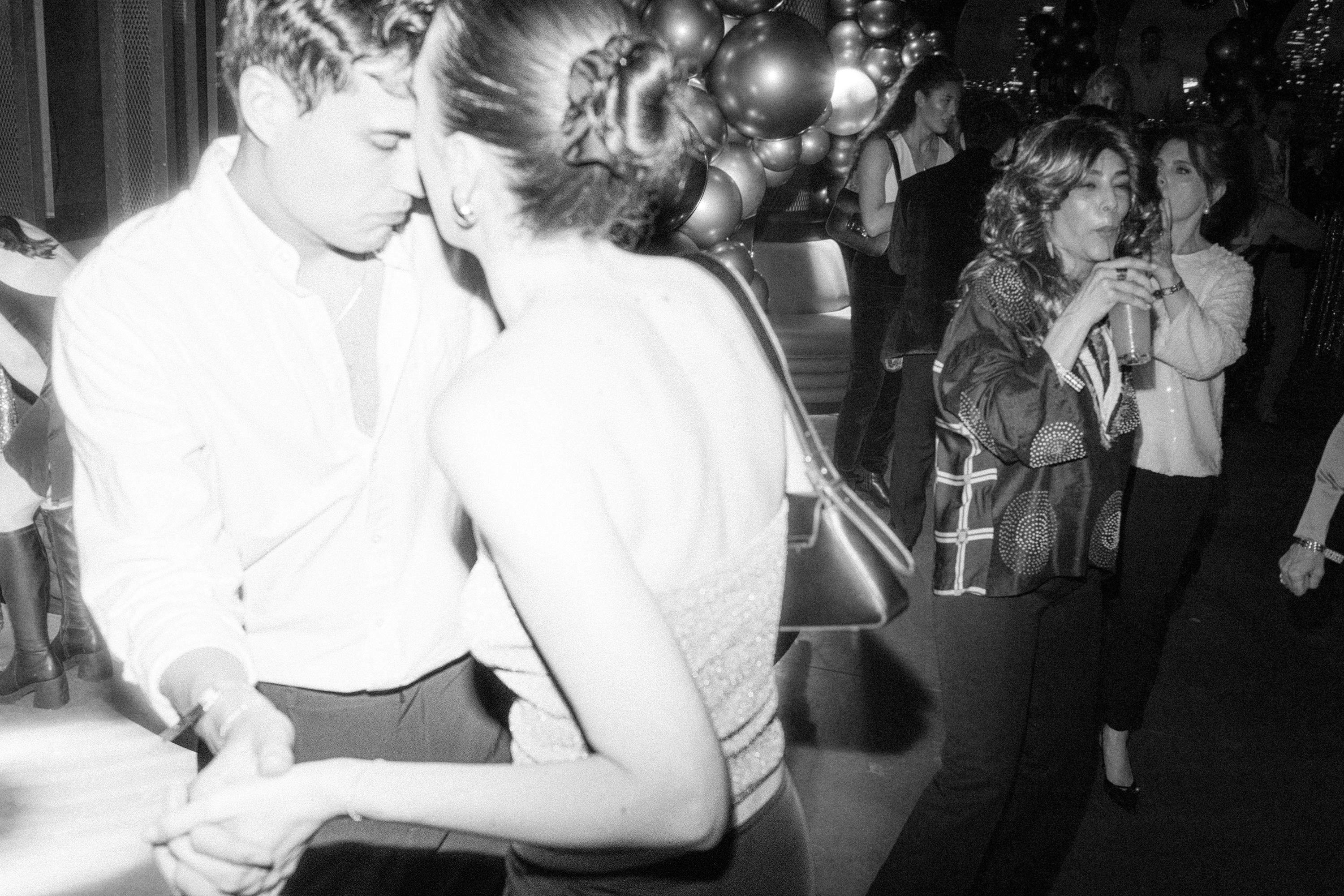 SKOVA NYC Nightlife, Wedding, & Party Photographer